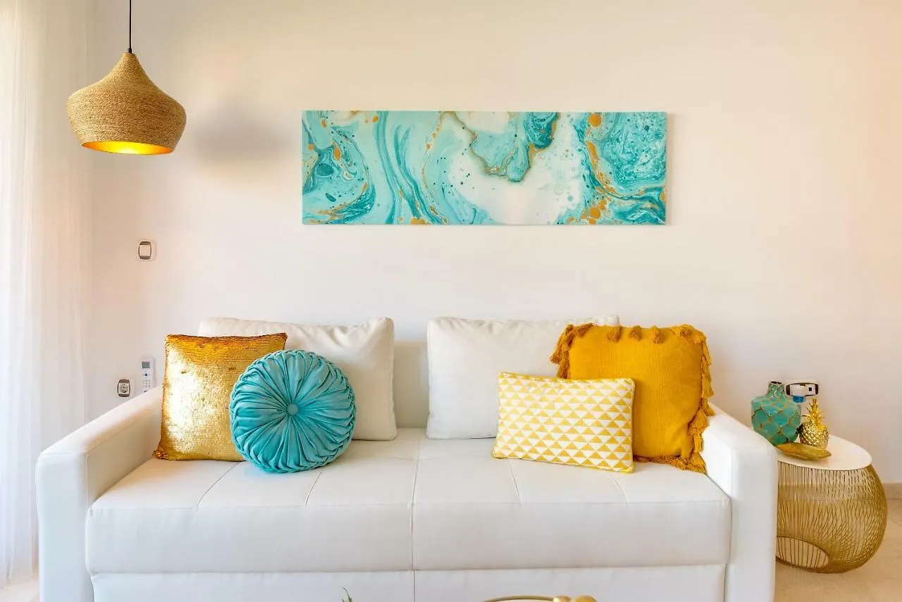 Charming Apartment On The Beach - Pool And Parking Malaga Spain