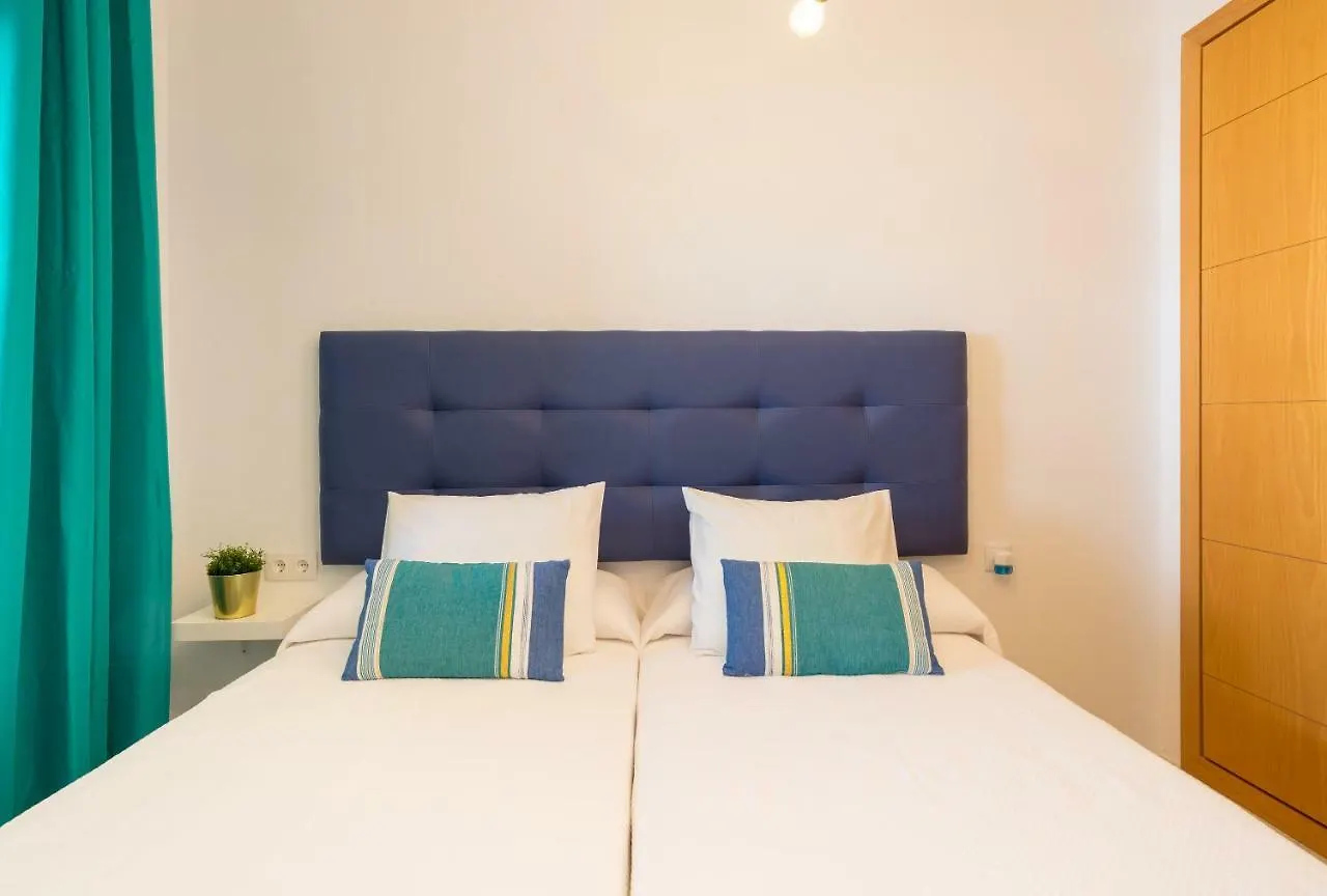 Charming Apartment On The Beach - Pool And Parking Malaga Spain