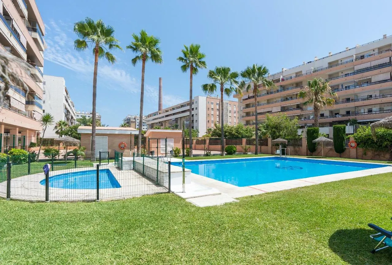 Charming Apartment On The Beach - Pool And Parking Malaga